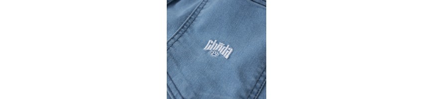 Joggery Chada Kastet Logo jeans